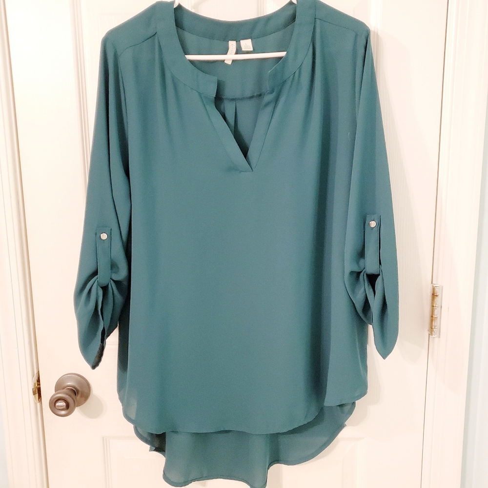 3/25...Cato. NWOT Green dress shirt